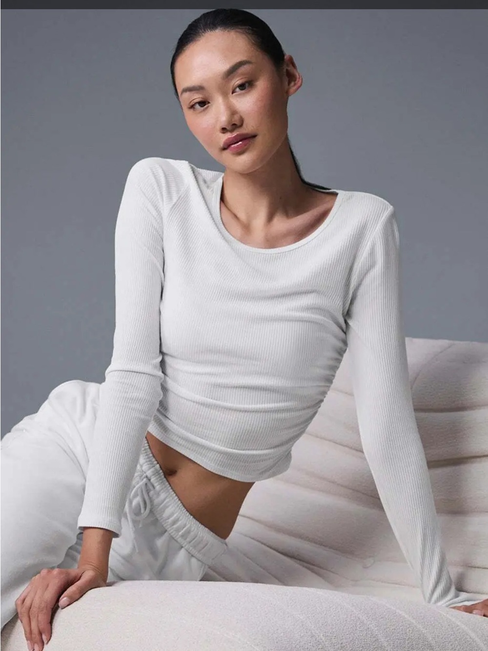 ALO Yoga White Ribbed Long Sleeve Scoop Neck Top - size M